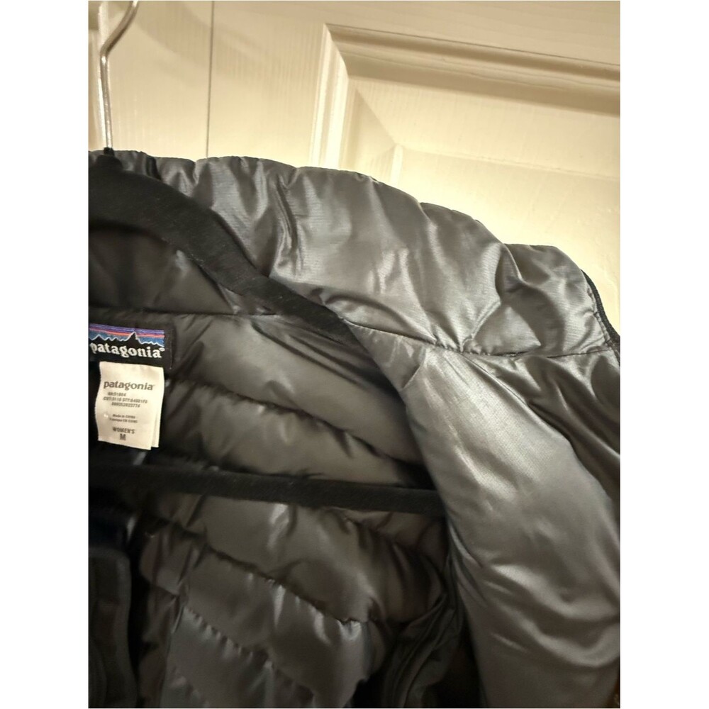 Patagonia Women's Down Sweater Jacket M Black 2008 Full Zip Goose Down Puffer - Picture 13 of 15